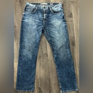 Buckle Men’s Jeans
